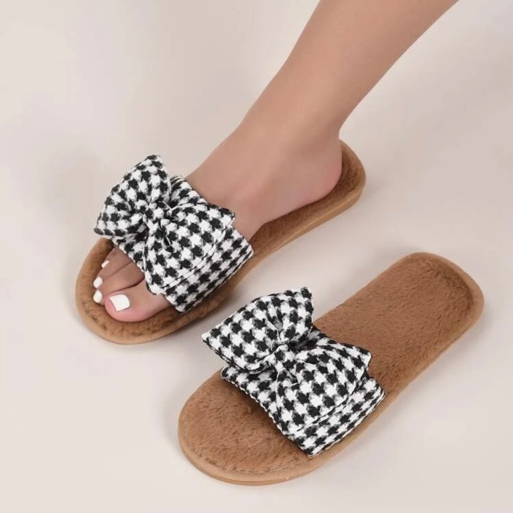 Houndstooth Pattern Bow Decor Fluffy Bedroom Slippers. Size CN 36-37